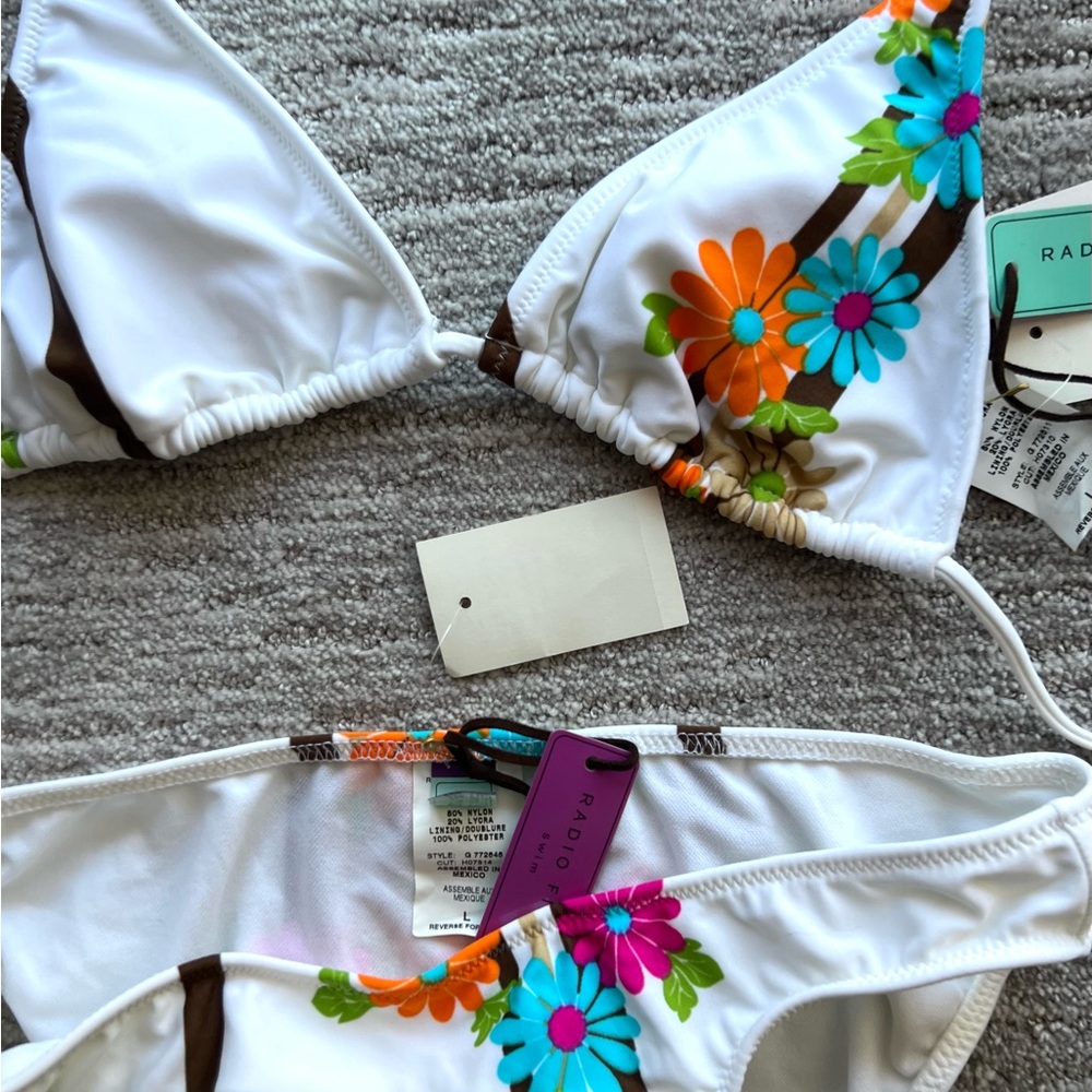 Radio Fuji size large, white print, bikini